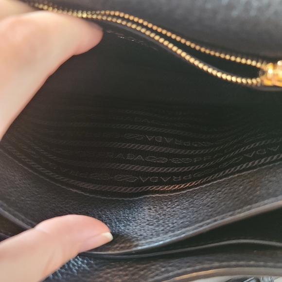 Prada shoulder bag - Picture 2 of 14